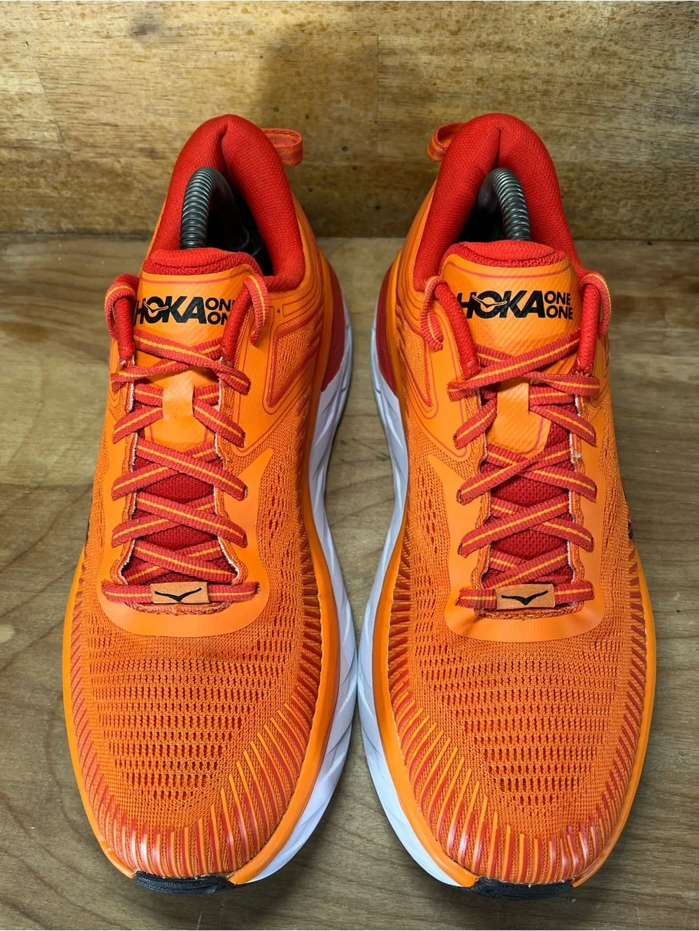Hoka One One Bondi 7 CUSHIONED Mens Sz 9 Running Shoes Sneakers Persimmon Orange
